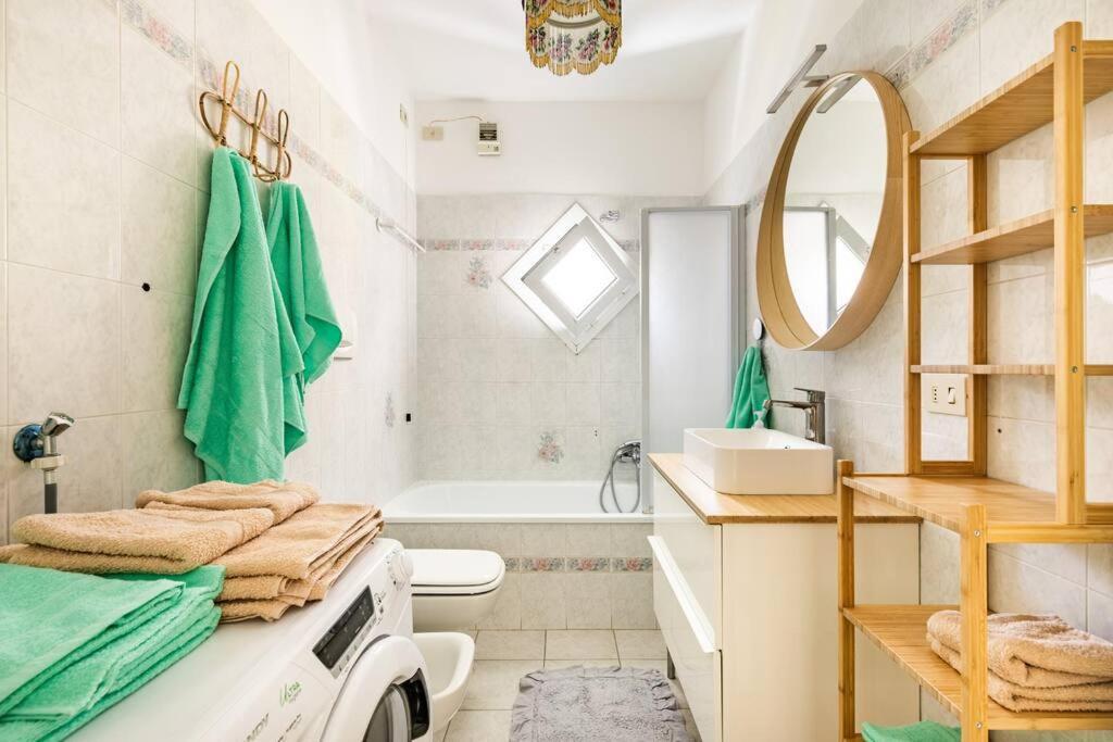 Appartement Centrale Vicino Spiagge E Ciclabile + Box-Auto ! à Arma di Taggia Extérieur photo