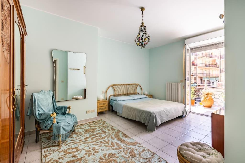 Appartement Centrale Vicino Spiagge E Ciclabile + Box-Auto ! à Arma di Taggia Extérieur photo