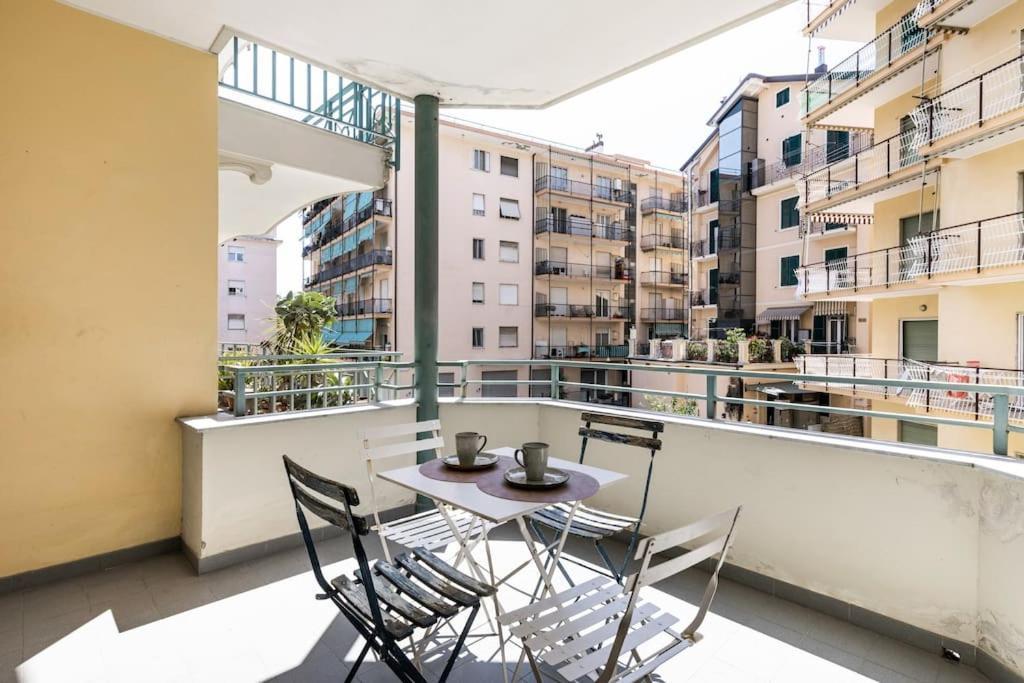 Appartement Centrale Vicino Spiagge E Ciclabile + Box-Auto ! à Arma di Taggia Extérieur photo