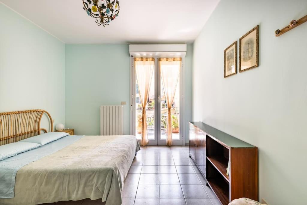 Appartement Centrale Vicino Spiagge E Ciclabile + Box-Auto ! à Arma di Taggia Extérieur photo